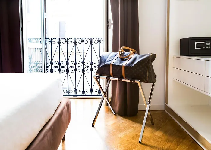 Guest house Lahouse By Premium Collection